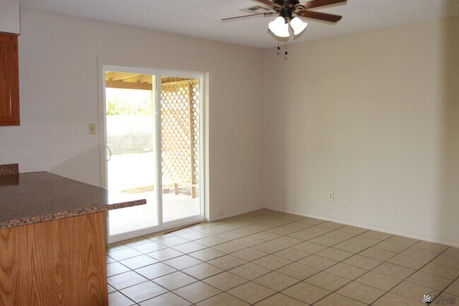 Building Photo - 4563 W 18th Ln