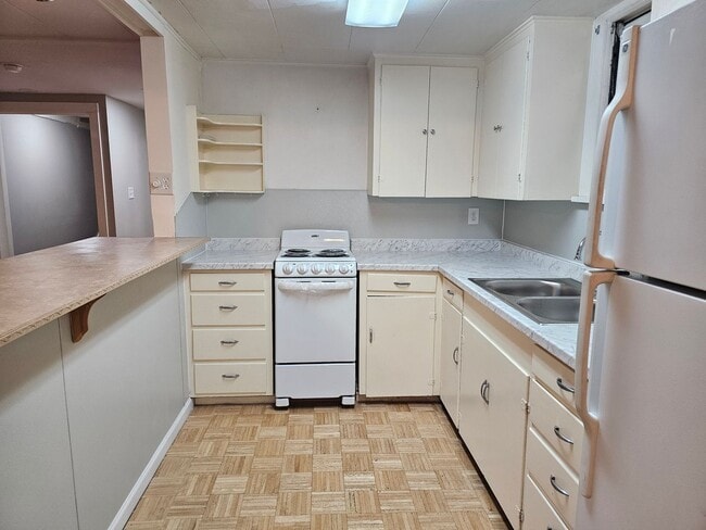 Building Photo - 303KENT