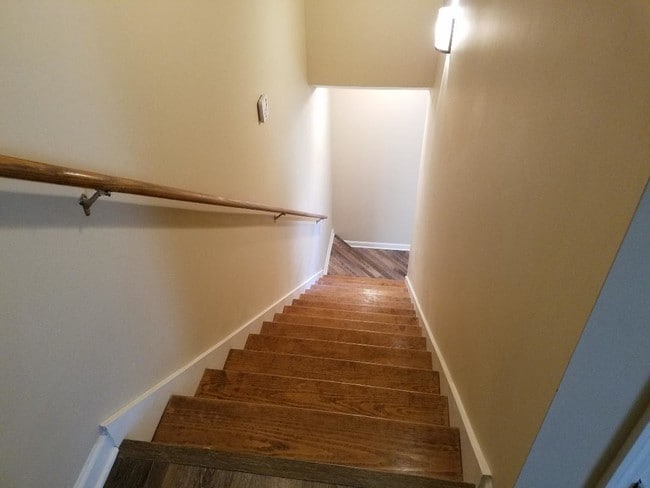 Building Photo - 1911 9th Ave N