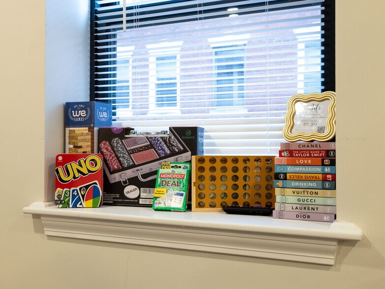 Building Photo - 193 Salem St