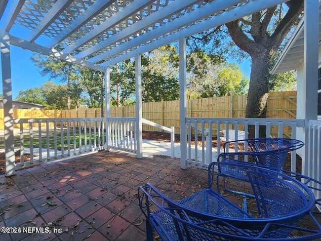 Building Photo - 7269 Balboa Rd