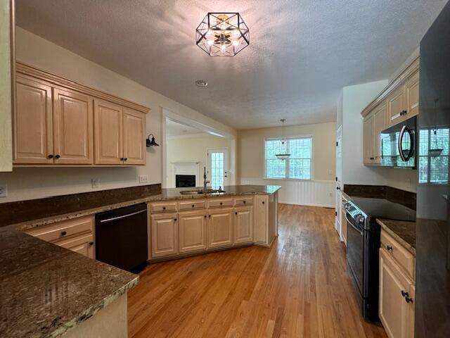 Building Photo - 263 Pine Hollow Dr