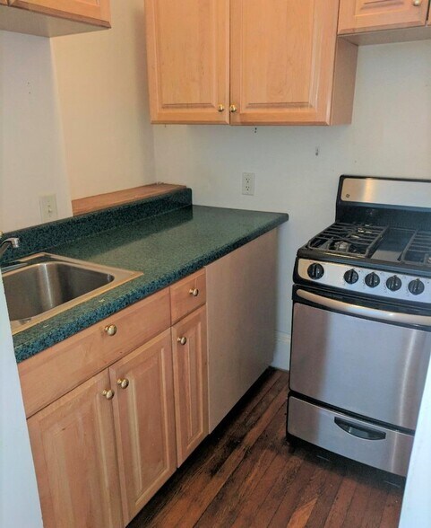 Building Photo - 1318 Commonwealth Ave