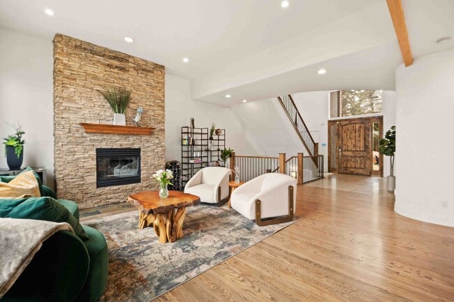 Building Photo - Exquisite Lookout Mountain Estate – Where ...