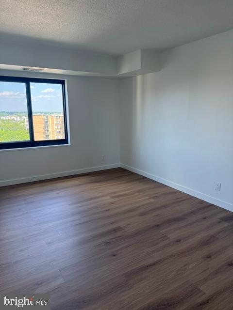 Building Photo - 309 Yoakum Pkwy