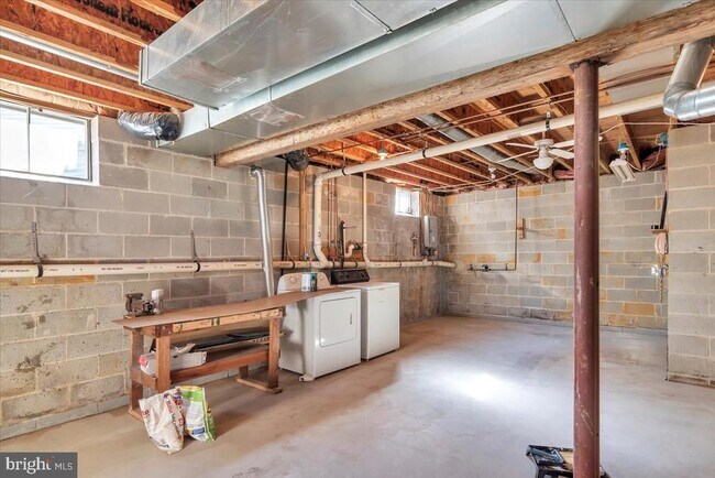 Building Photo - 2524 Andria Ct