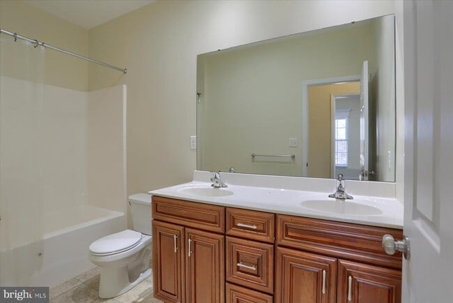 Building Photo - 978 Powder Horn Dr