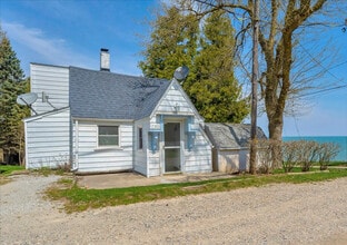 Building Photo - 7503 Huron Bay Blvd