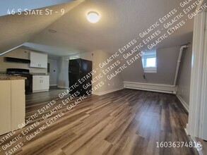 Building Photo - Gigantic 4 bedroom 1 bath apartment Concor...