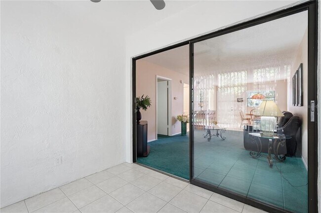 Building Photo - 3034 Eastland Blvd