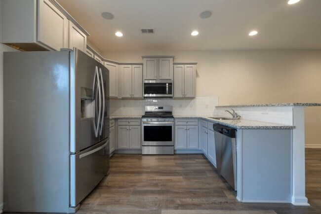 Building Photo - 3 Bedroom Home in Pendleton, SC