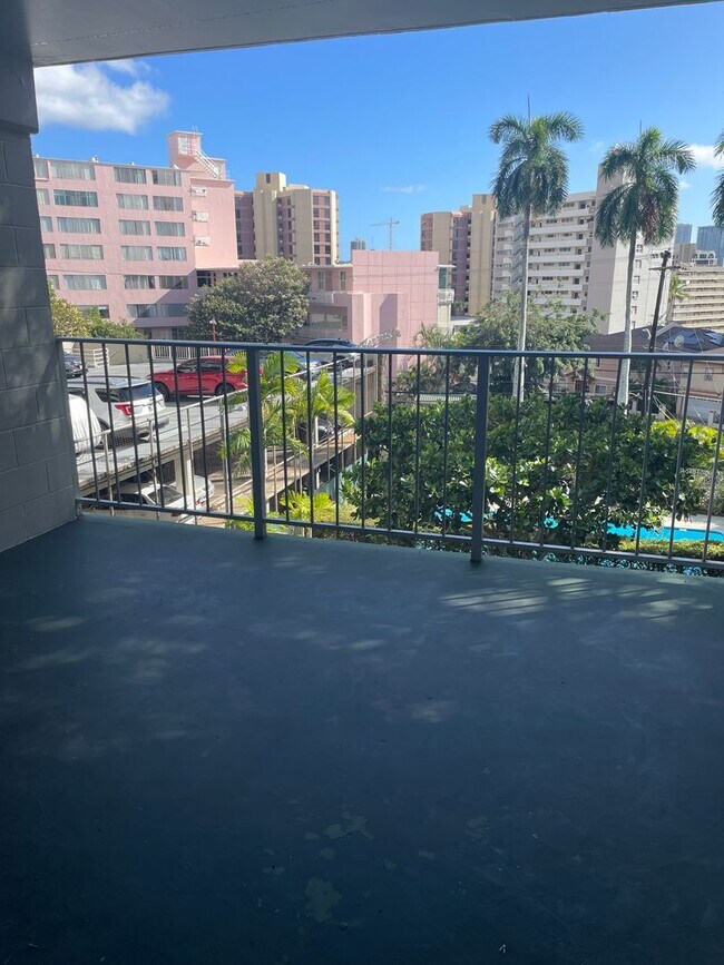 Building Photo - Victoria Plaza - Makiki/Punchbowl - 2/2/1 ...