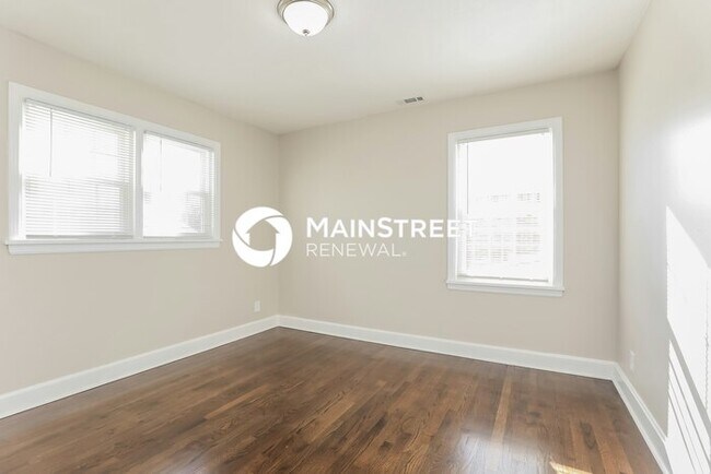 Building Photo - 3 Bedroom Pet-Friendly Home in Gallatin, TN with Main Street Renewal