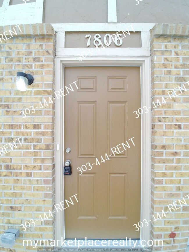 Building Photo - 2 Bedroom in Commerce City! Beautiful Home!