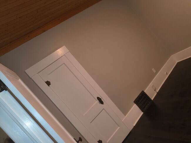 Building Photo - Welcome to Your Next Home with Harvest Investments!