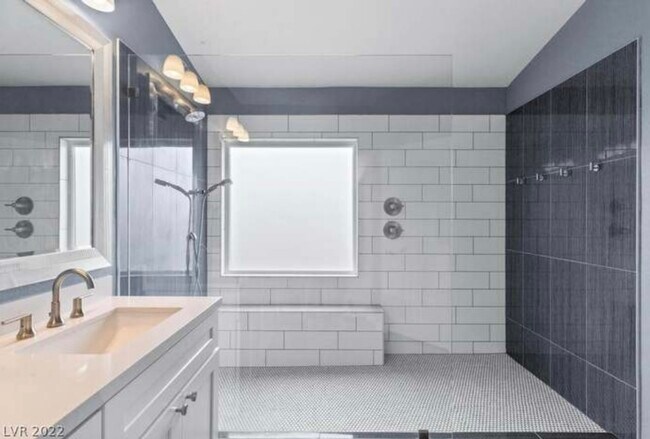 Building Photo - 1811 Puerto Way