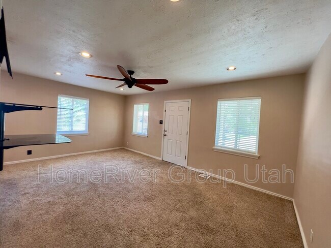 Building Photo - 2155 Westminster Ave