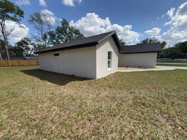 Building Photo - 5787 NW 62nd Ave