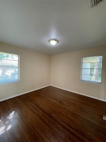 Building Photo - 1303 Northlake Dr