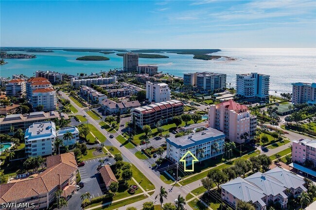 Building Photo - 1020 Swallow Ave