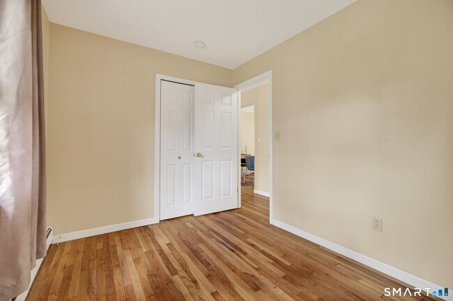 Building Photo - 121 Cherry Hill Rd