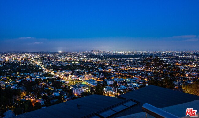 Building Photo - 8572 Hillside Ave