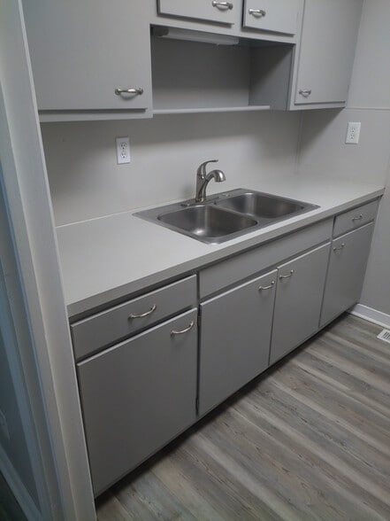 Building Photo - 2201 Alta Ave