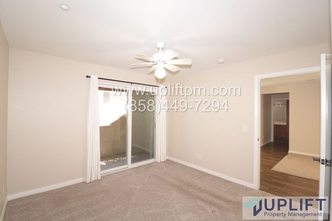 Building Photo - 2 bedroom 2 bath ground floor condo for re...