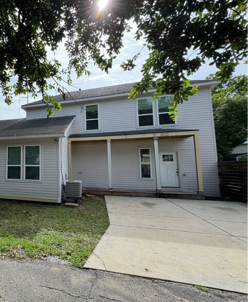 Primary Photo - 3701 Derbigny St