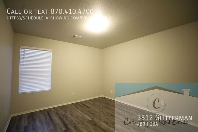 Building Photo - 3812 Glitterman-
