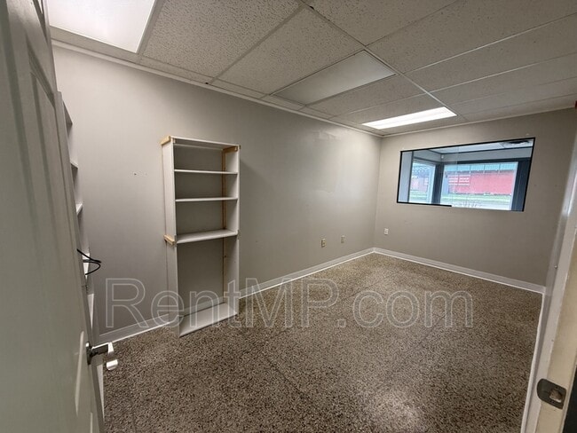 Building Photo - 316 N Mission St