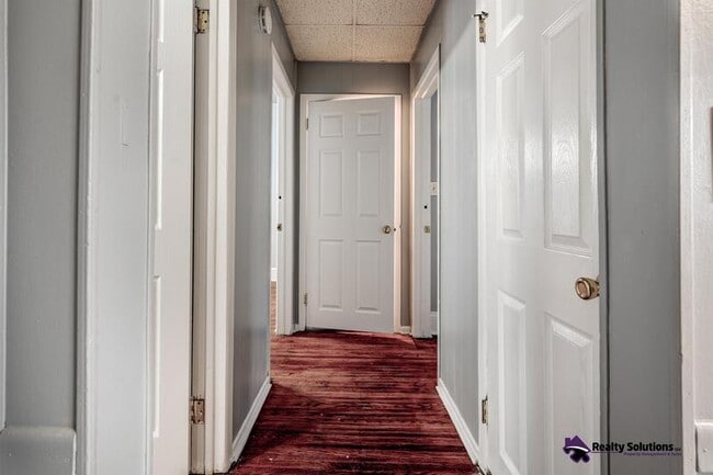 Building Photo - 817 Union Ave