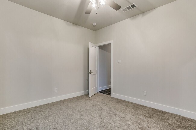 Building Photo - 3147 Forest Park Blvd