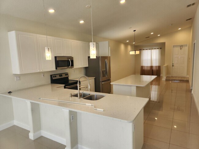 Building Photo - 5146 Massy Dr