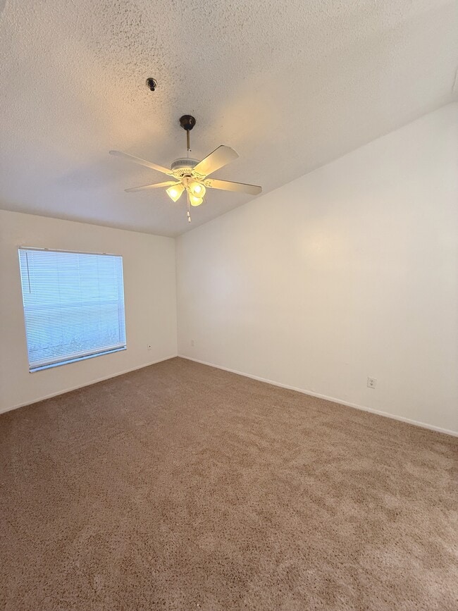 Building Photo - 455 Gallberry St