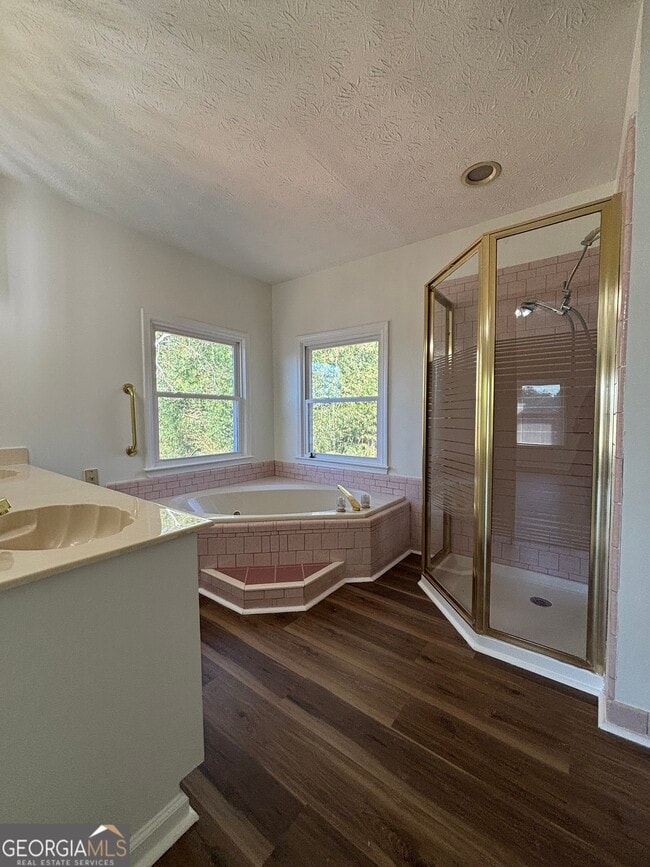 Building Photo - 2972 Hampton Pl