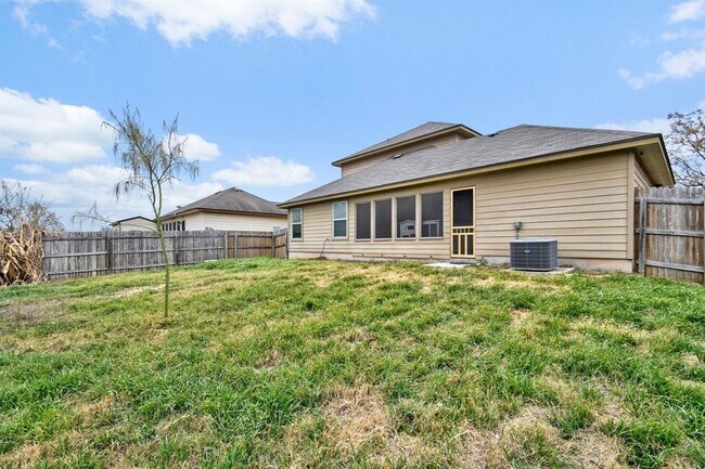 Building Photo - 1030 Birdsong Ln
