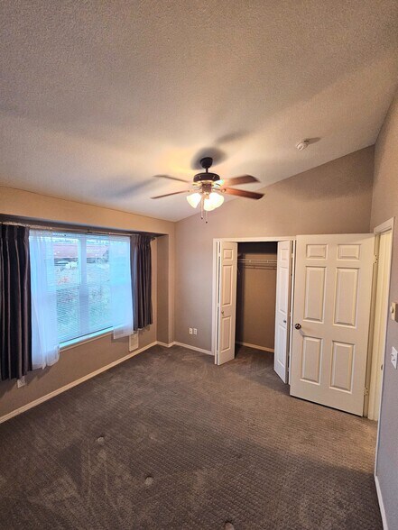 Upstairs Bedroom - 1802 SE Cutter Ln