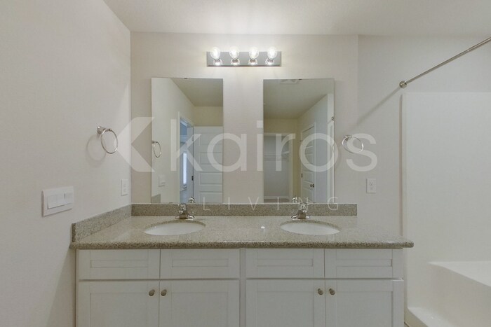 Building Photo - 4773 Malay Cir