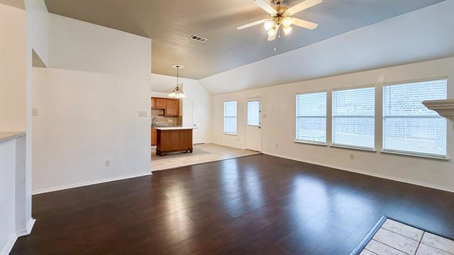 Building Photo - 1213 Maple Terrace Dr