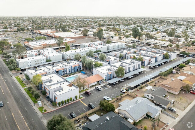 Aerial Photo - Summers Point Apartments