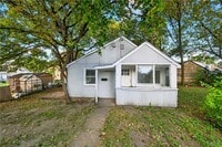 Building Photo - 308 Nelson Ave