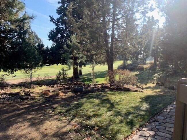 Building Photo - 3 Bed/2 Bath In River's Edge Community - G...