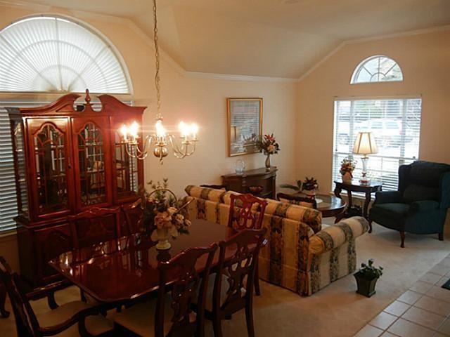 Building Photo - 1606 Mapleleaf Falls Dr