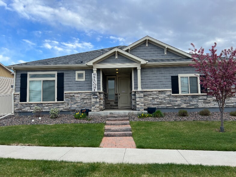 Primary Photo - 20422 E 52nd Ave