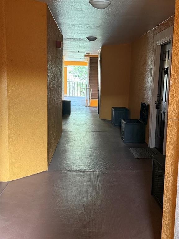 Building Photo - 5467 Vineland Rd