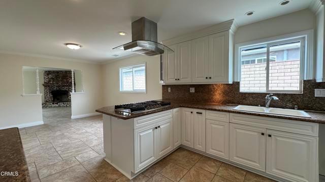 Building Photo - 653 Willowgrove Ave