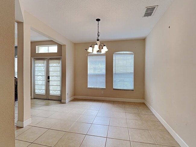 Building Photo - 589 Errol Pkwy