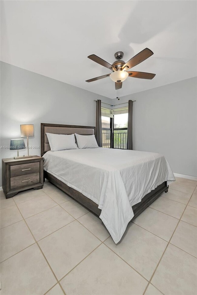 Building Photo - 2676 Carambola Cir N