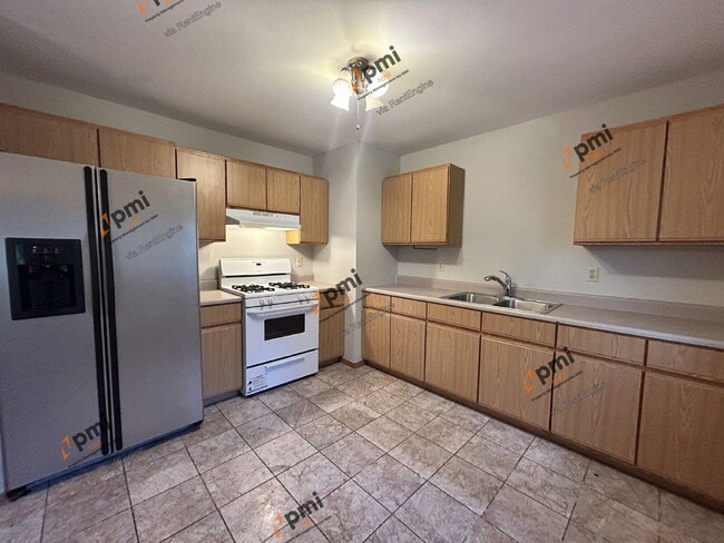 Building Photo - 5531 Mulberry Ave